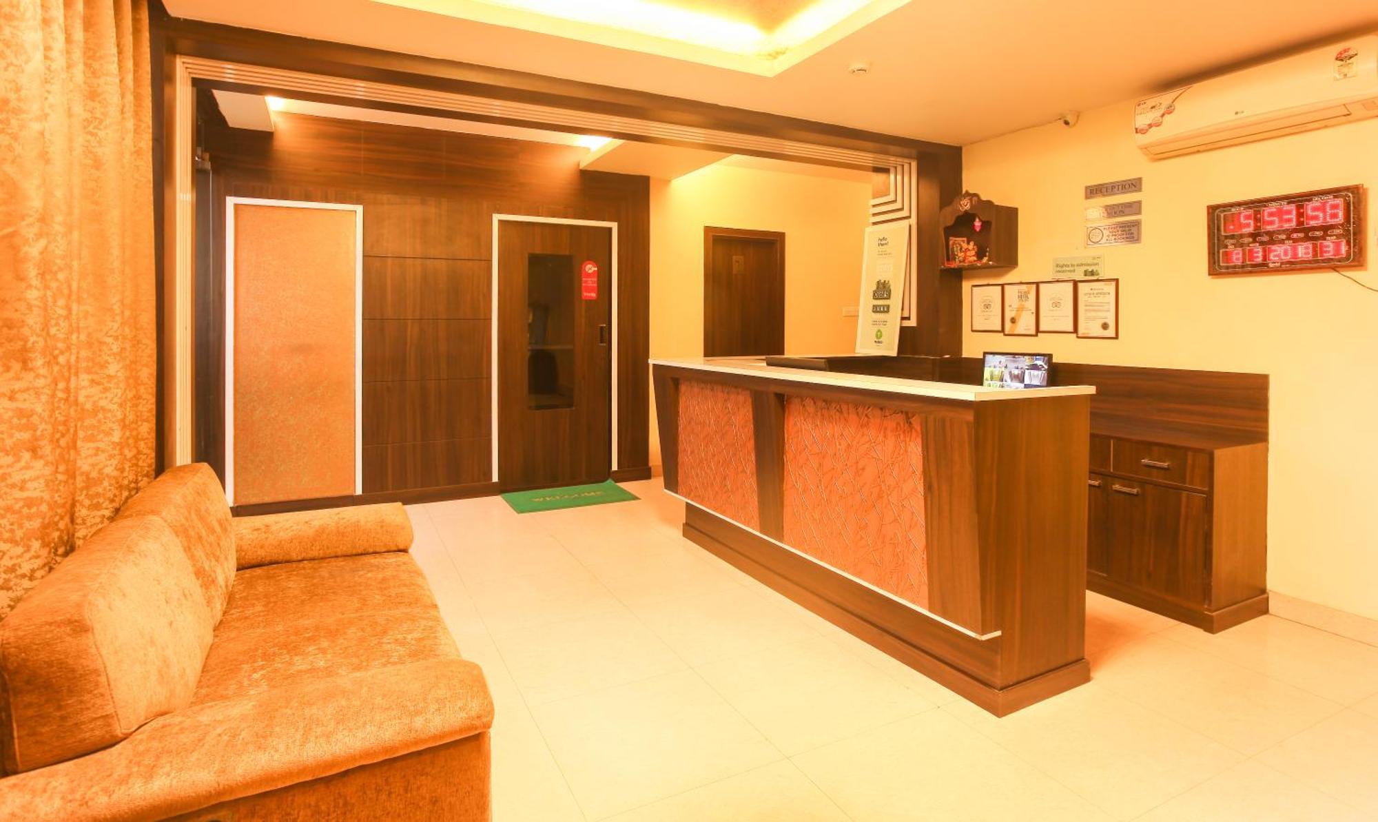 Hotel Janki International Sigra 2 Km From Kashi Vishwanath Temple Bénarès Extérieur photo