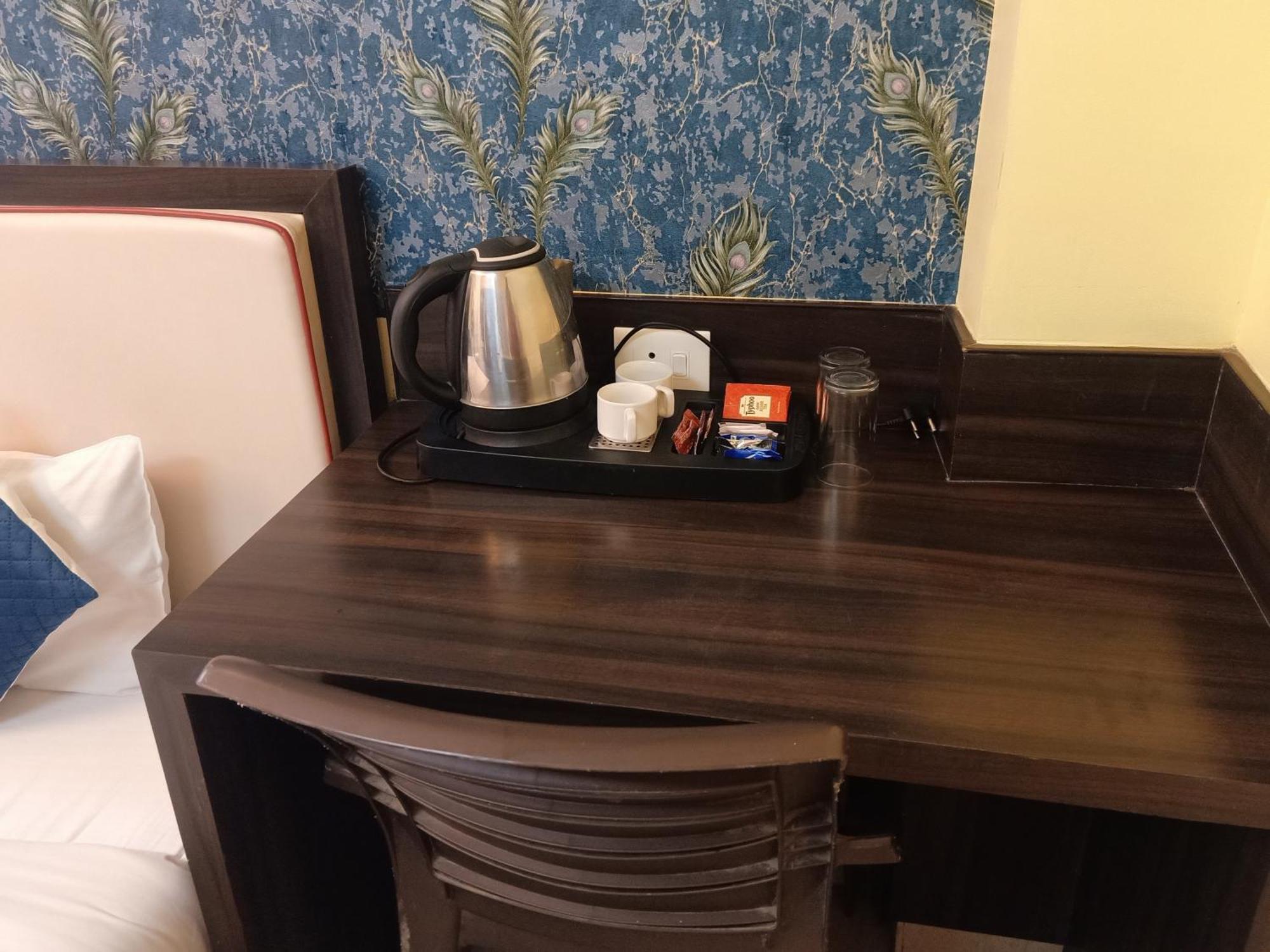Hotel Janki International Sigra 2 Km From Kashi Vishwanath Temple Bénarès Extérieur photo