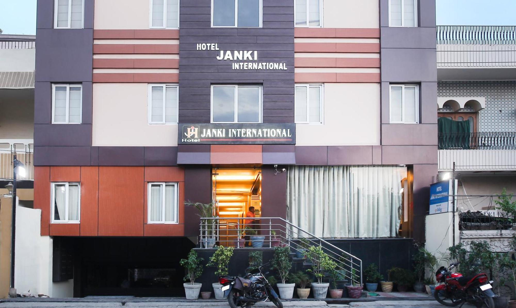 Hotel Janki International Sigra 2 Km From Kashi Vishwanath Temple Bénarès Extérieur photo